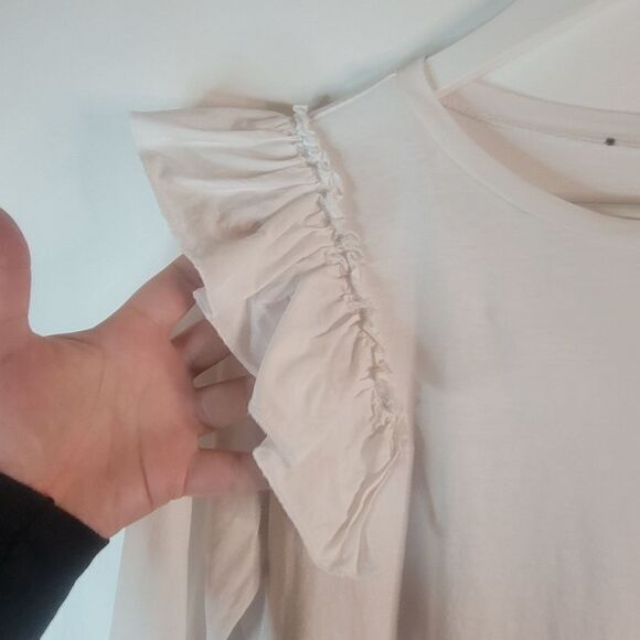 Ruffle shoulder cotton tee - Picture 3 of 8